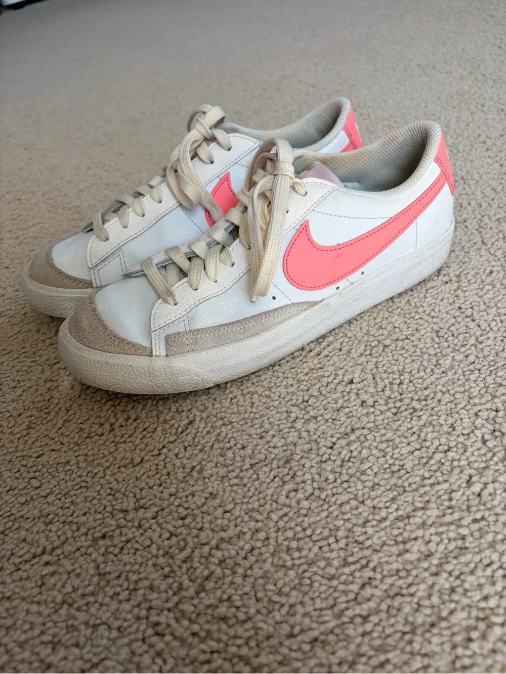 Nike White Leather Low-Top Sneakers with Pink Swoosh